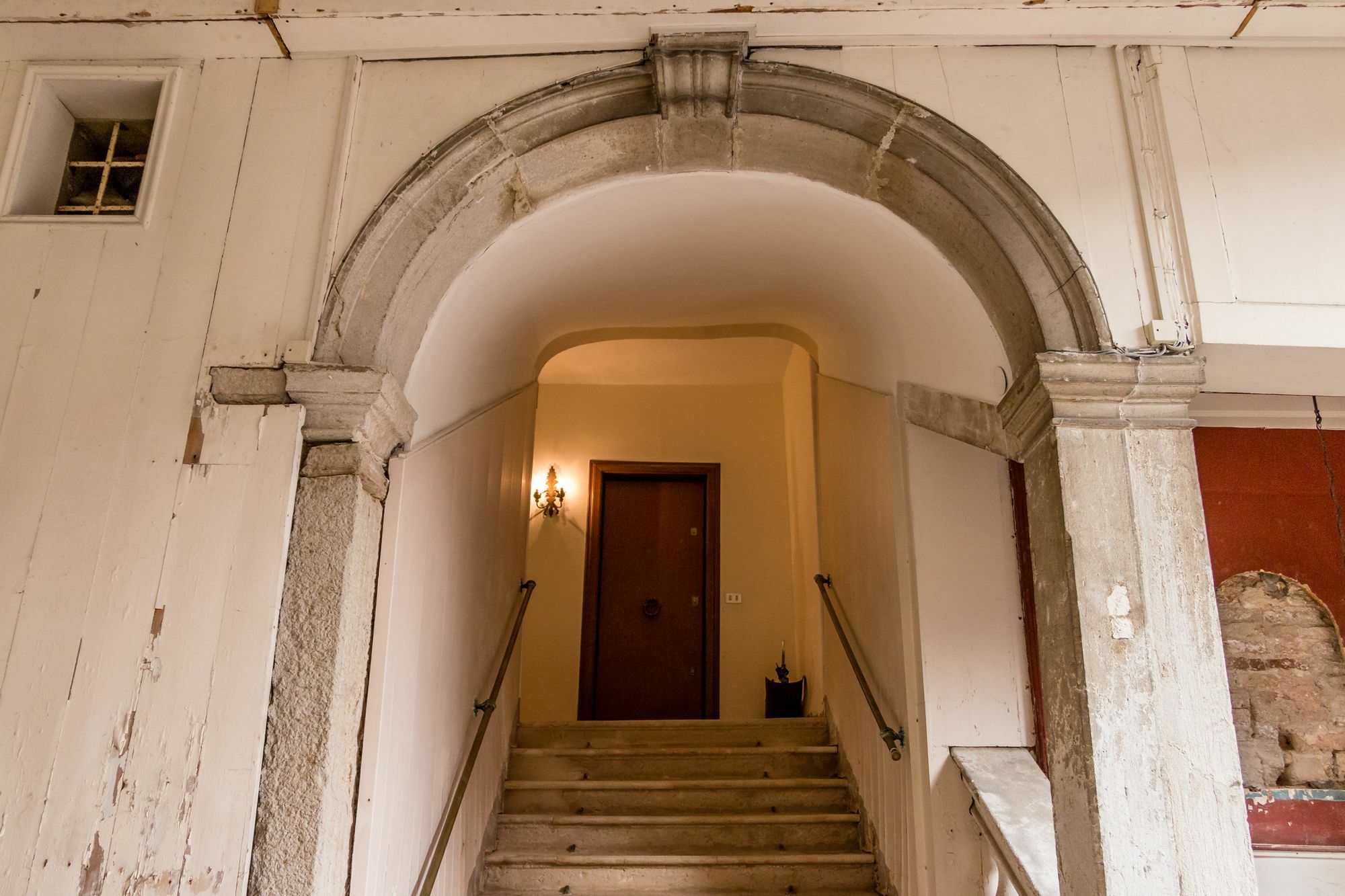 Apartment Emo Palace Grand Canal By Lionhost